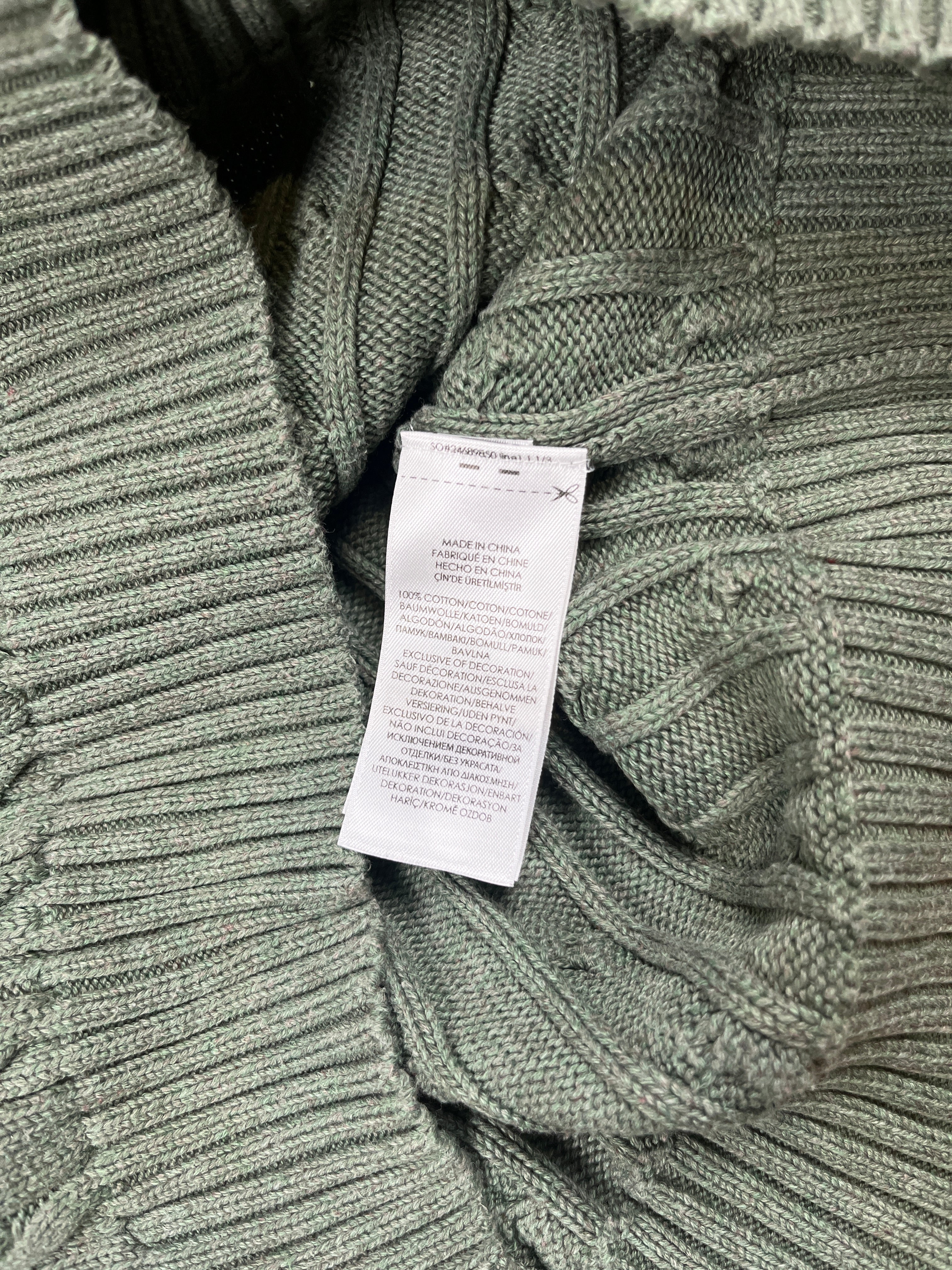 0115 Klassischer V-Ausschnitt Zopfpullover - Große eher S/M