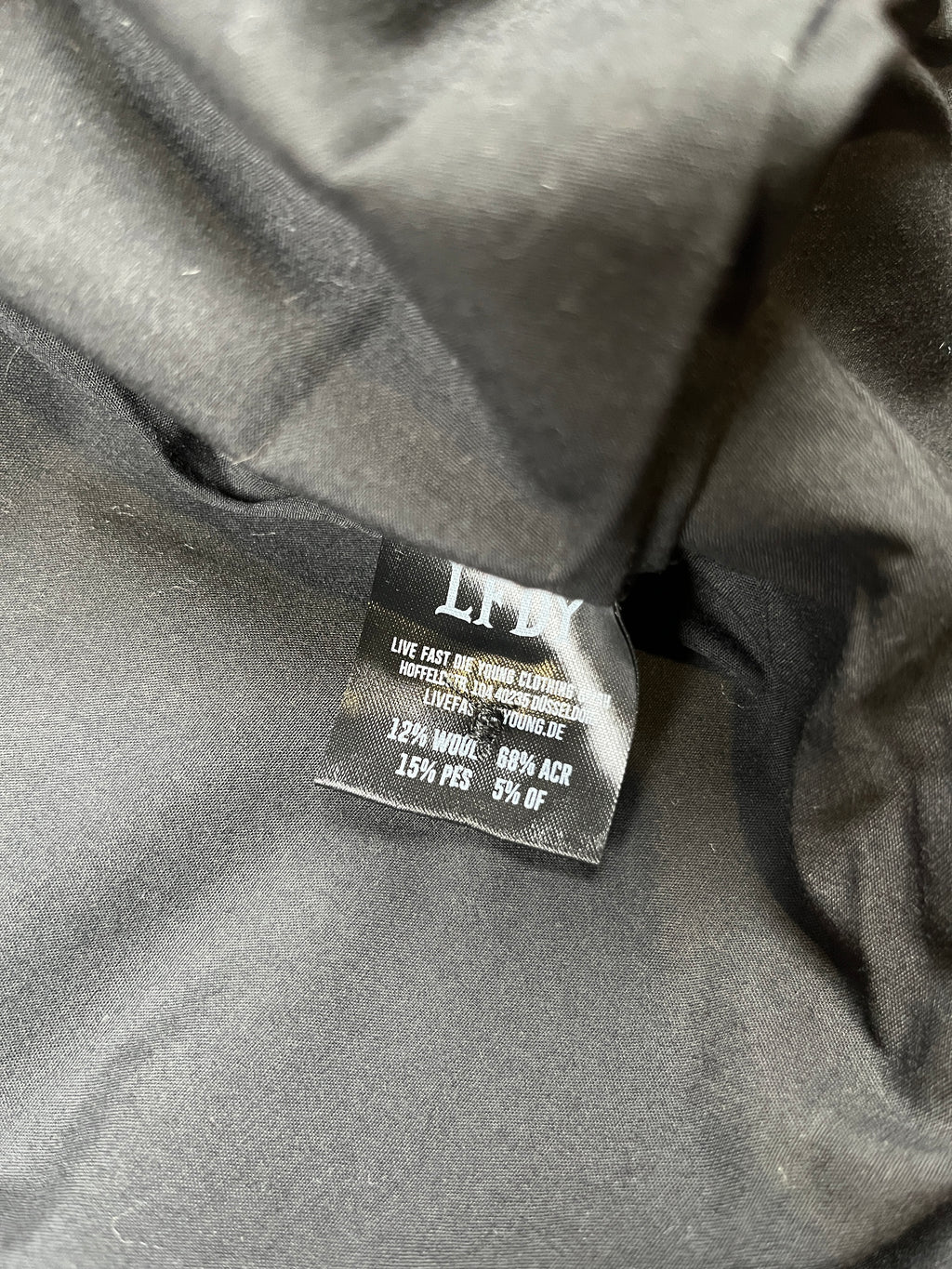0096 LFDY (Live Fast Die Young) Vintage Overshirt
Jacke
S